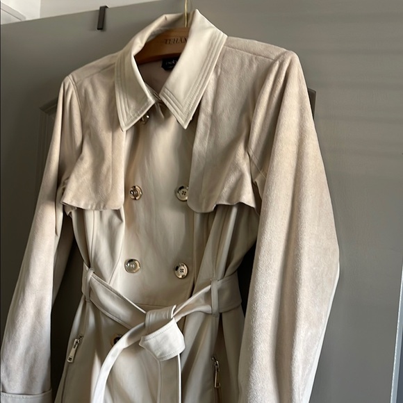 Bebe Cream Jacket - Picture 3 of 6